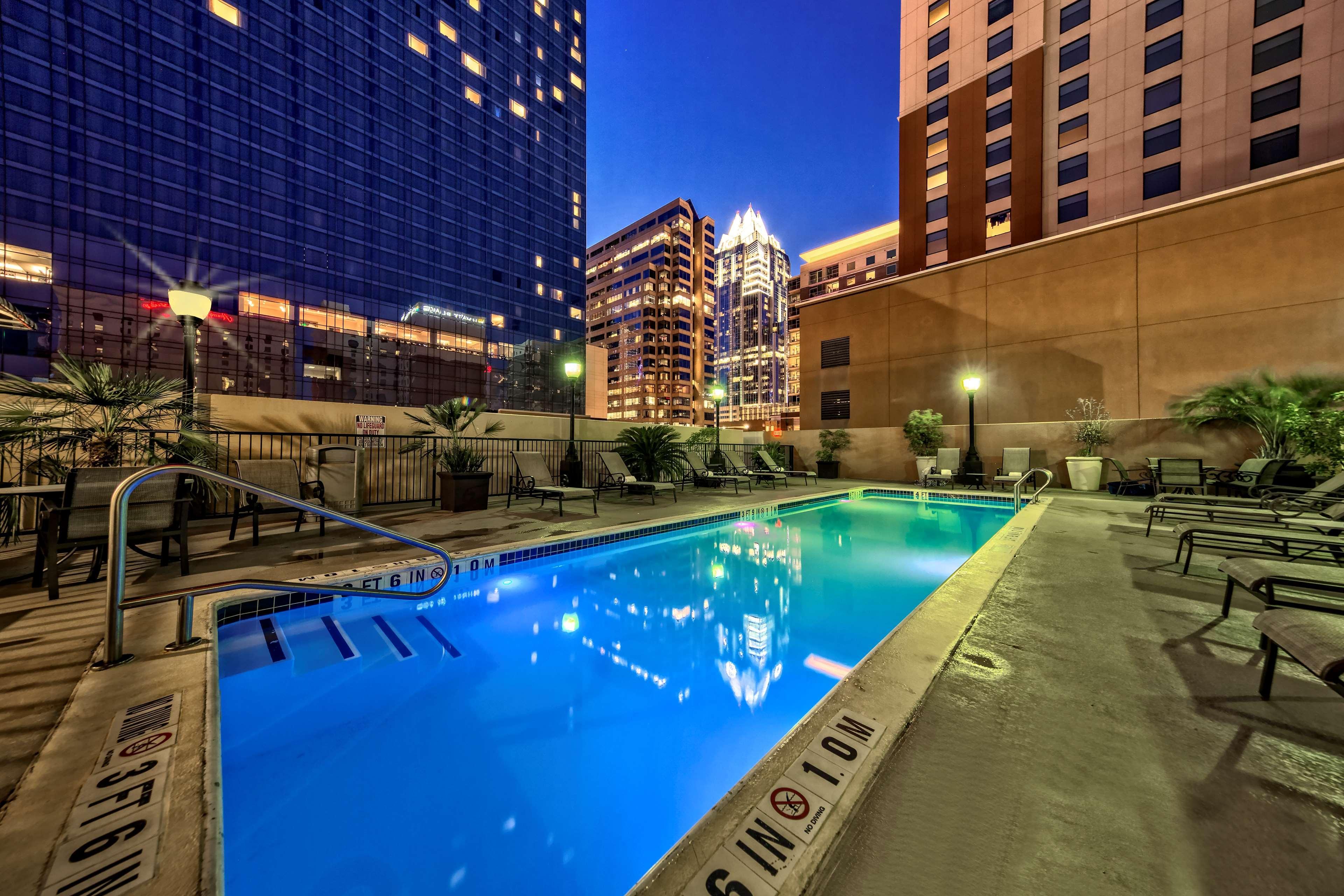 Hampton Inn & Suites Austin-Downtown/Convention Center Экстерьер фото