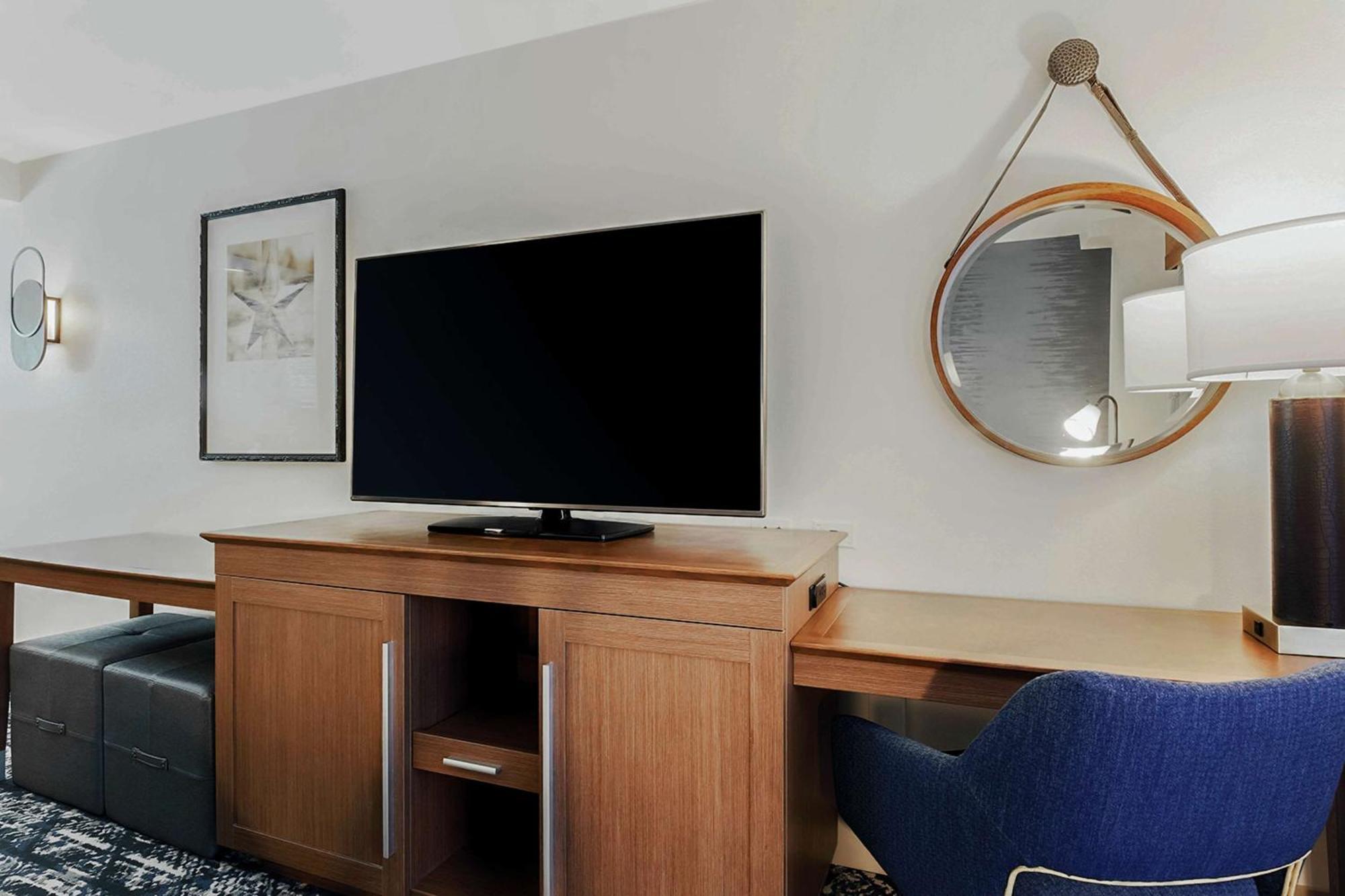 Hampton Inn & Suites Austin-Downtown/Convention Center Экстерьер фото